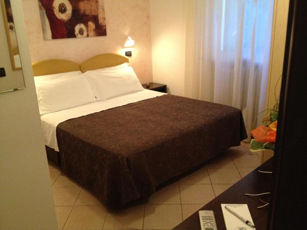 Hotel Numi & Medusa Cesenatico Oda fotoğraf
